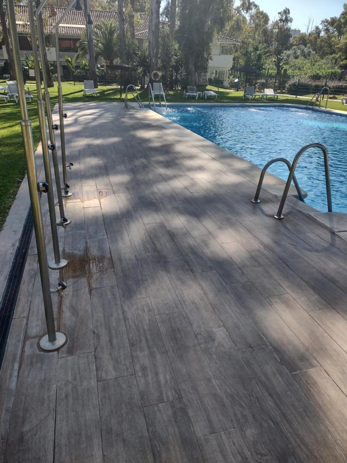 Puerto Banus Beachfront Retreat: Terrace, Pool & Tennis Marbella Exterior photo